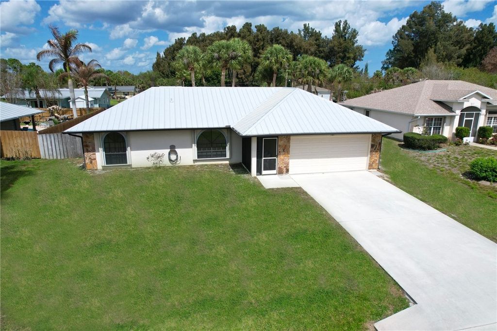 783 Carnation Drive, Sebastian, FL 32958