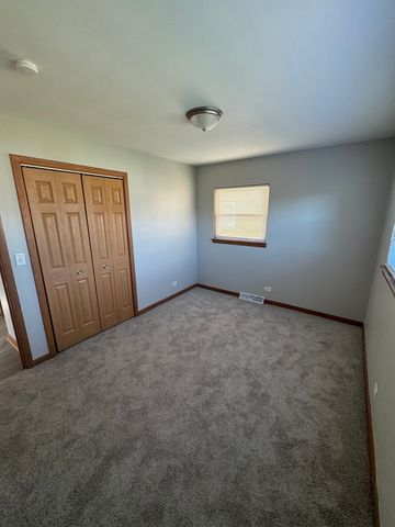 4329 W 77th Place, Chicago, IL 60652