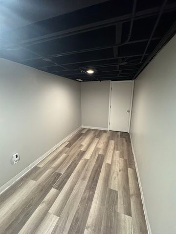 4329 W 77th Place, Chicago, IL 60652