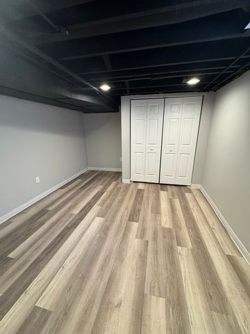 4329 W 77th Place, Chicago, IL 60652