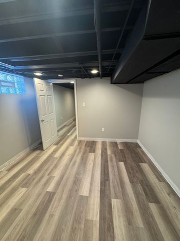 4329 W 77th Place, Chicago, IL 60652