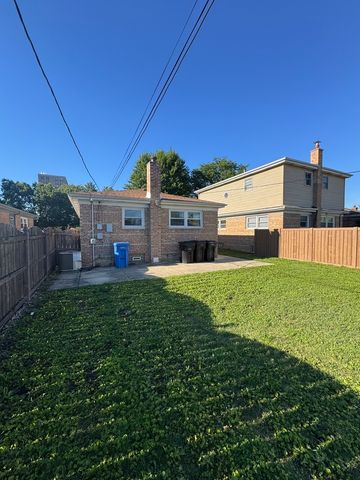 4329 W 77th Place, Chicago, IL 60652