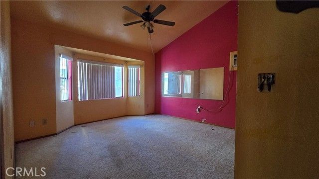 23840 Zuger, Crestline, CA 92325