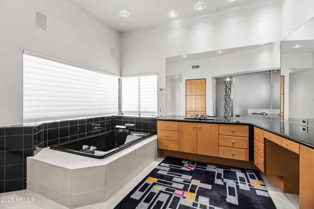 7140 E BLUEBIRD Lane, Paradise Valley, AZ 85253