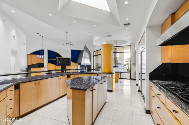 7140 E BLUEBIRD Lane, Paradise Valley, AZ 85253