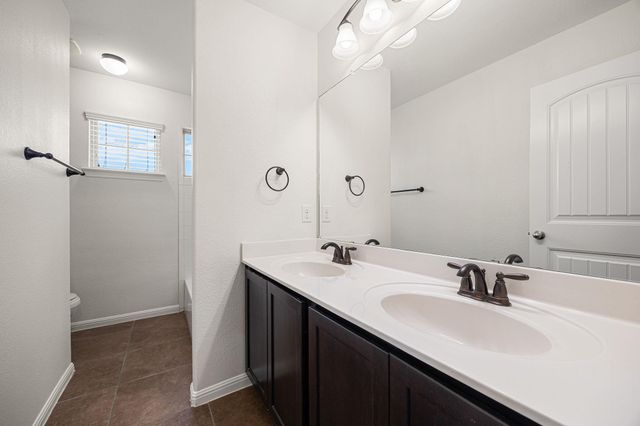 304 Santa Maria ST, Georgetown, TX 78628