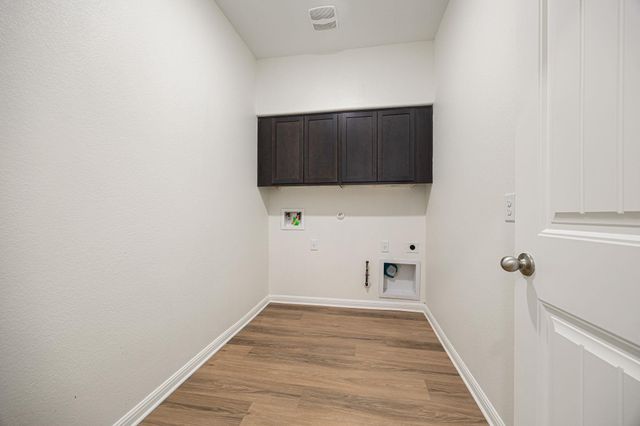 304 Santa Maria ST, Georgetown, TX 78628