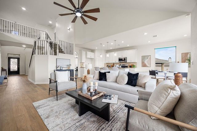 304 Santa Maria ST, Georgetown, TX 78628