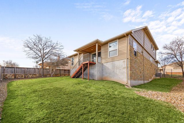 304 Santa Maria ST, Georgetown, TX 78628