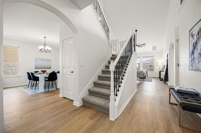 304 Santa Maria ST, Georgetown, TX 78628