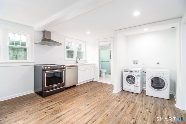 16 Raymond Street, New Canaan, CT 06840