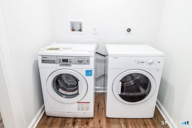 16 Raymond Street, New Canaan, CT 06840