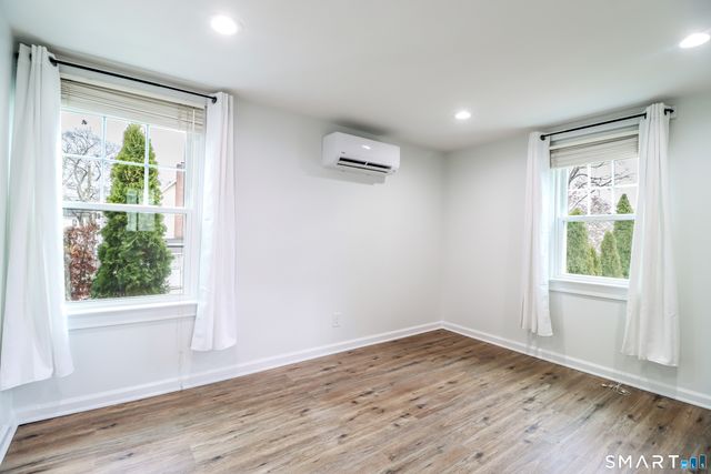 16 Raymond Street, New Canaan, CT 06840