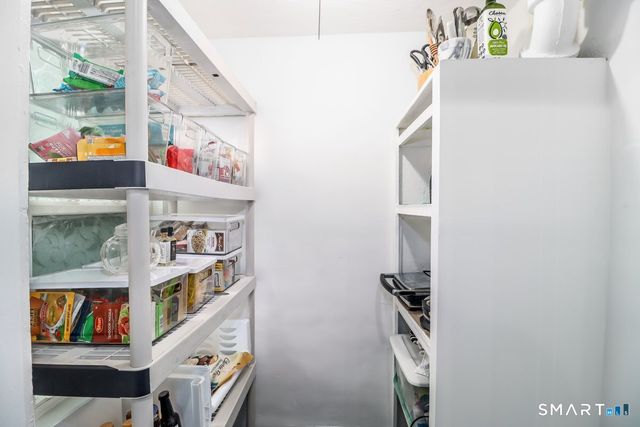 16 Raymond Street, New Canaan, CT 06840