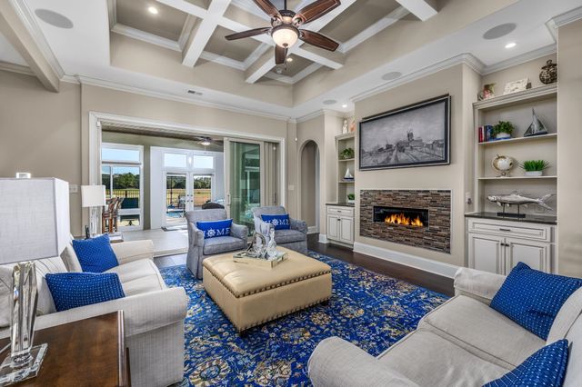 2108 Via Palma Dr., North Myrtle Beach, SC 29582