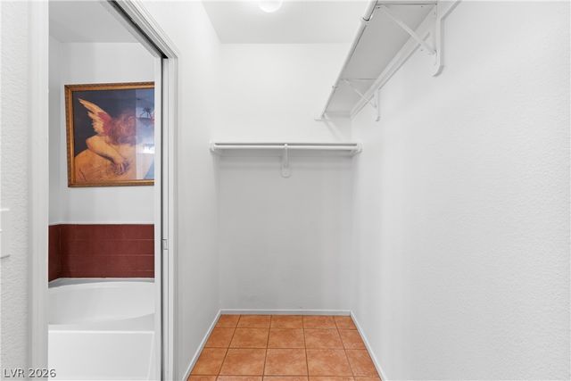 1012 Domnus Lane 102, Las Vegas, NV 89144