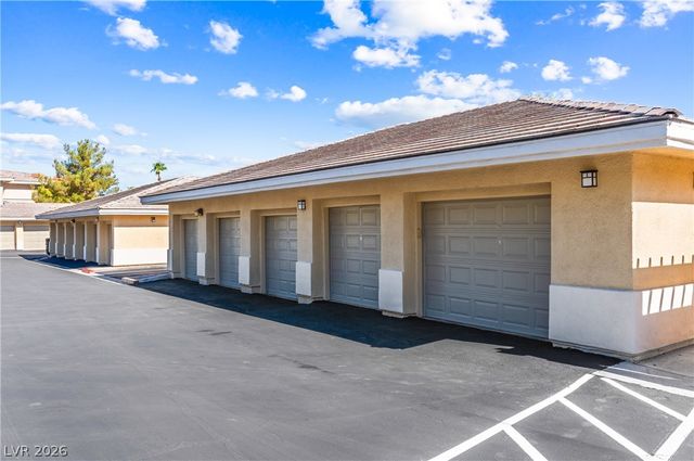 1012 Domnus Lane 102, Las Vegas, NV 89144
