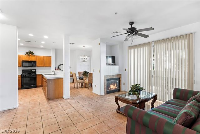 1012 Domnus Lane 102, Las Vegas, NV 89144