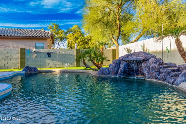 963 N 163RD Drive, Goodyear, AZ 85338