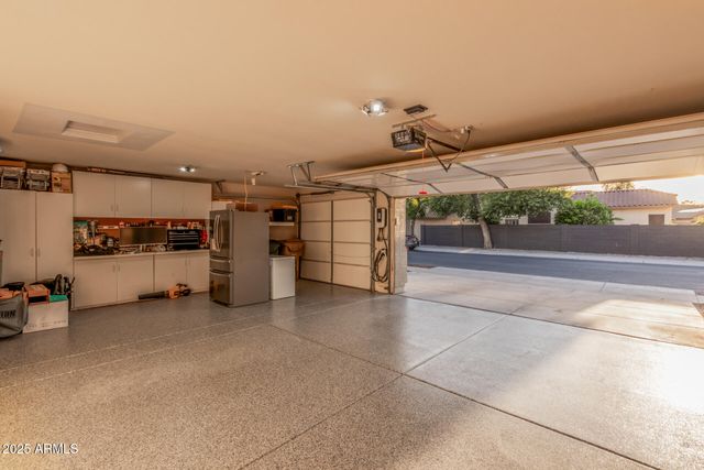 963 N 163RD Drive, Goodyear, AZ 85338