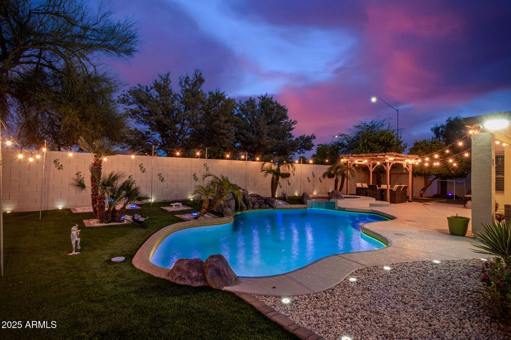 963 N 163RD Drive, Goodyear, AZ 85338