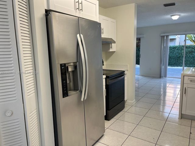 13929 SW 102 nd Ter, Miami, FL 33186