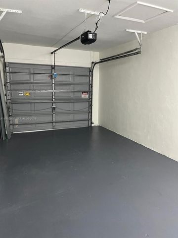 13929 SW 102 nd Ter, Miami, FL 33186