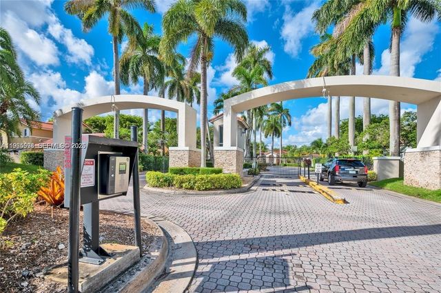 13929 SW 102 nd Ter, Miami, FL 33186