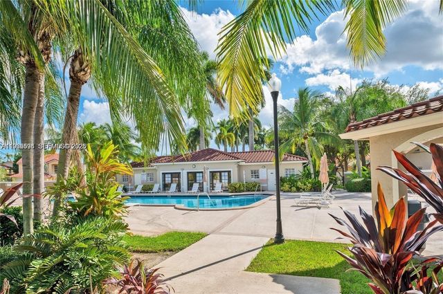 13929 SW 102 nd Ter, Miami, FL 33186