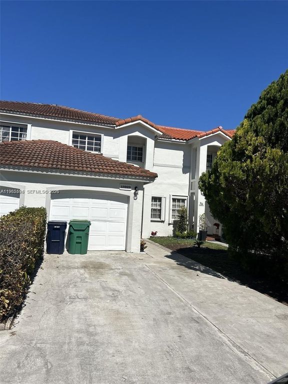 13929 SW 102 nd Ter, Miami, FL 33186