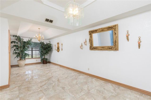 7213 N 33rd Street, Mcallen, TX 78504