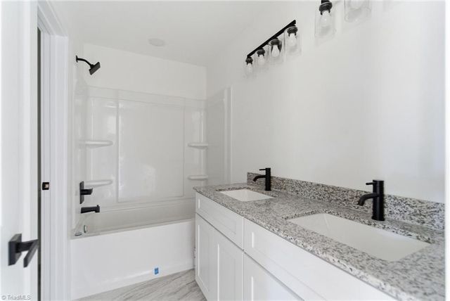 5612 Murray Road, Winston-salem, NC 27106