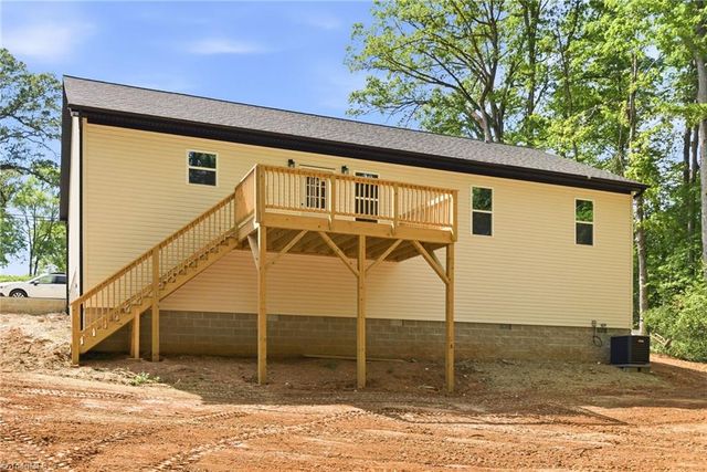 5612 Murray Road, Winston-salem, NC 27106