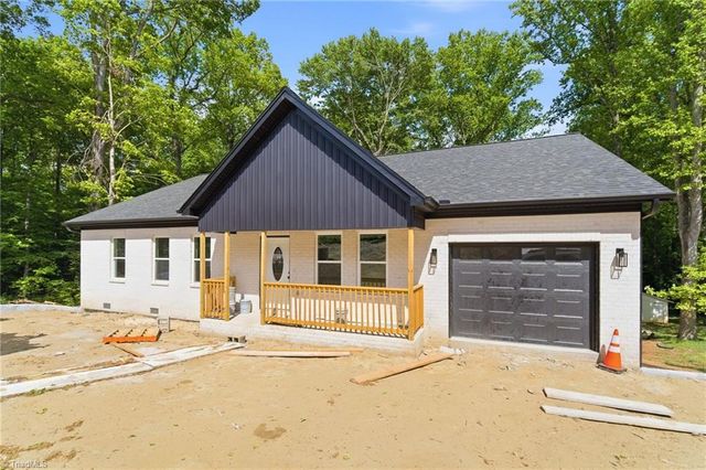 5612 Murray Road, Winston-salem, NC 27106