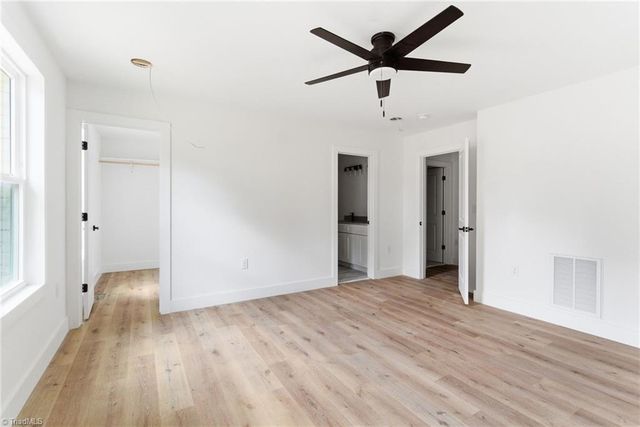 5612 Murray Road, Winston-salem, NC 27106