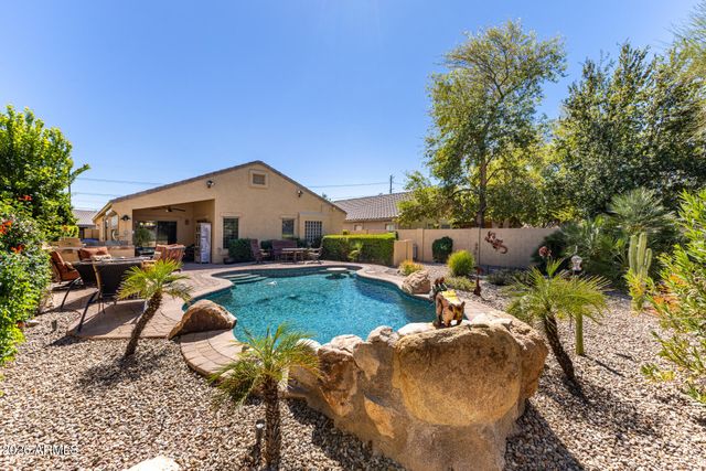 2940 E SHADY SPRING Trail, Phoenix, AZ 85024