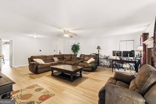 25 Jim Alexander Road, Mcdonough, GA 30253
