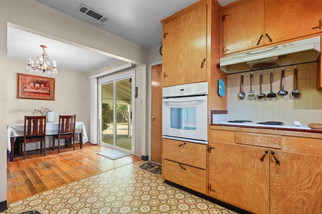 6378 Paso Drive, Redding, CA 96001