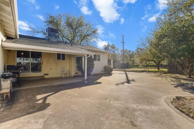 6378 Paso Drive, Redding, CA 96001