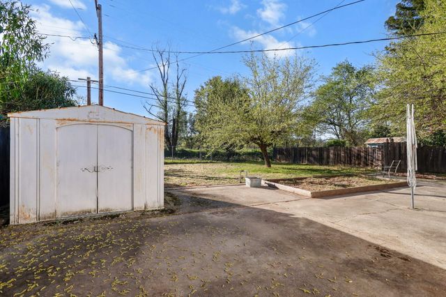 6378 Paso Drive, Redding, CA 96001