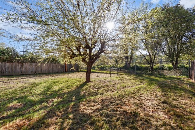 6378 Paso Drive, Redding, CA 96001