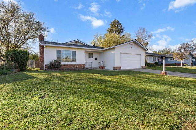 6378 Paso Drive, Redding, CA 96001