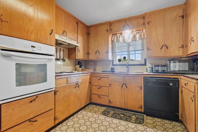 6378 Paso Drive, Redding, CA 96001