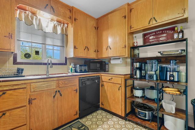 6378 Paso Drive, Redding, CA 96001