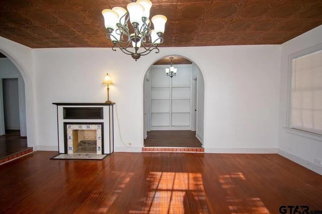 602 S Broadway, Tyler, TX 75701