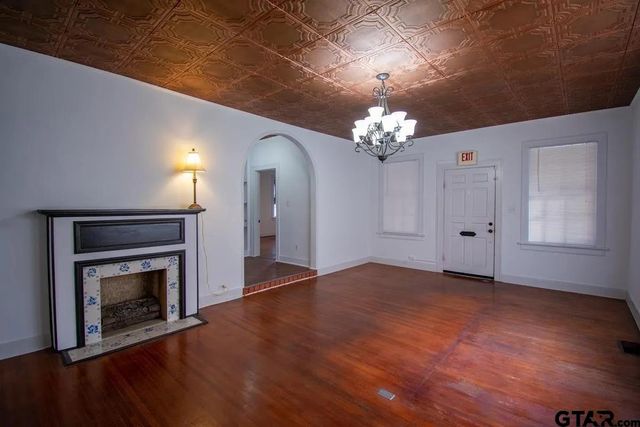 602 S Broadway, Tyler, TX 75701