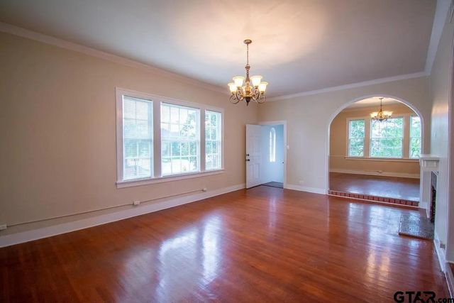 602 S Broadway, Tyler, TX 75701