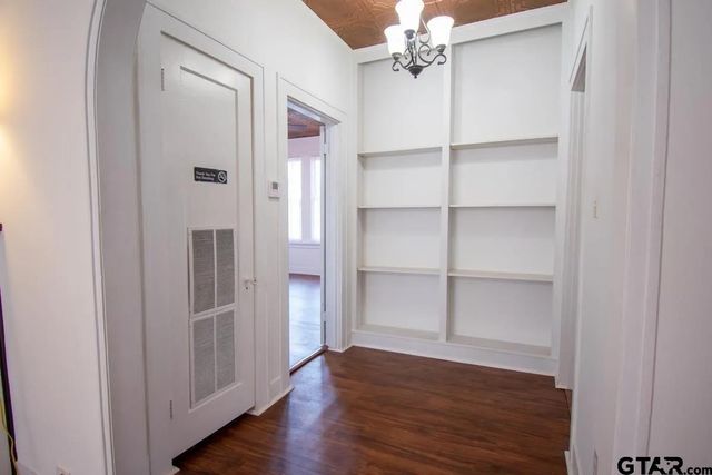602 S Broadway, Tyler, TX 75701