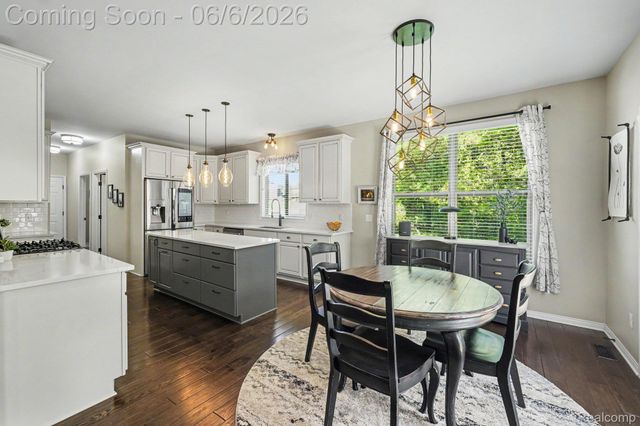 788 Fish Lake Court, Oxford Charter Township, MI 48371