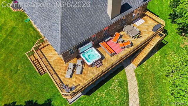788 Fish Lake Court, Oxford Charter Township, MI 48371